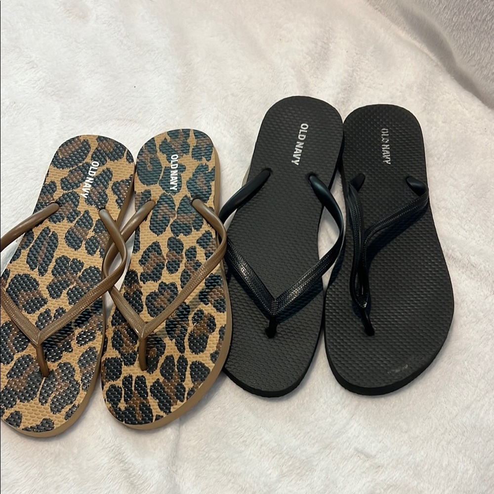 Old Navy Animal Print and Black Flip Flops